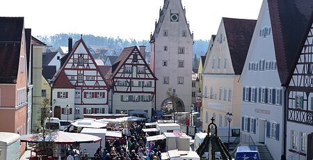 Herzlich Willkommen beim Josefsmarkt in Monheim