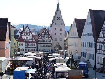 Herzlich Willkommen beim Josefsmarkt in Monheim